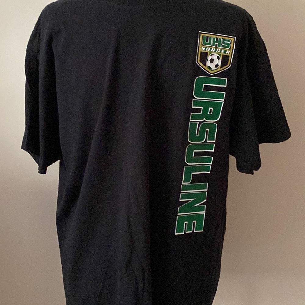 Ursuline UHS Soccer t-shirt BLACK GREEN Sz XL good used condition fighting Irish